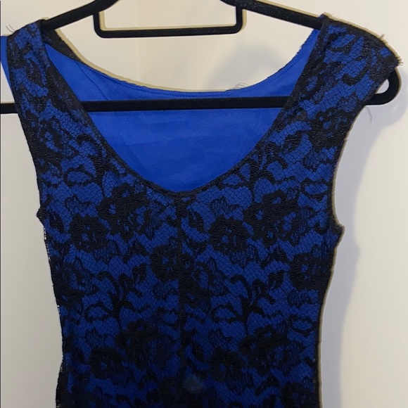 Suzy Shier blue laced dress - Picture 4 of 5